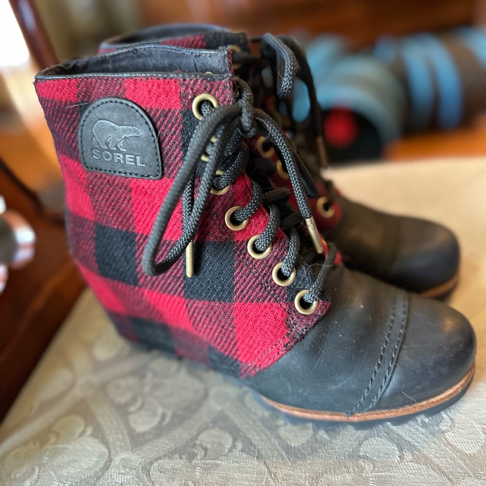 Sorel Red and Black Buffalo Ankle Boots